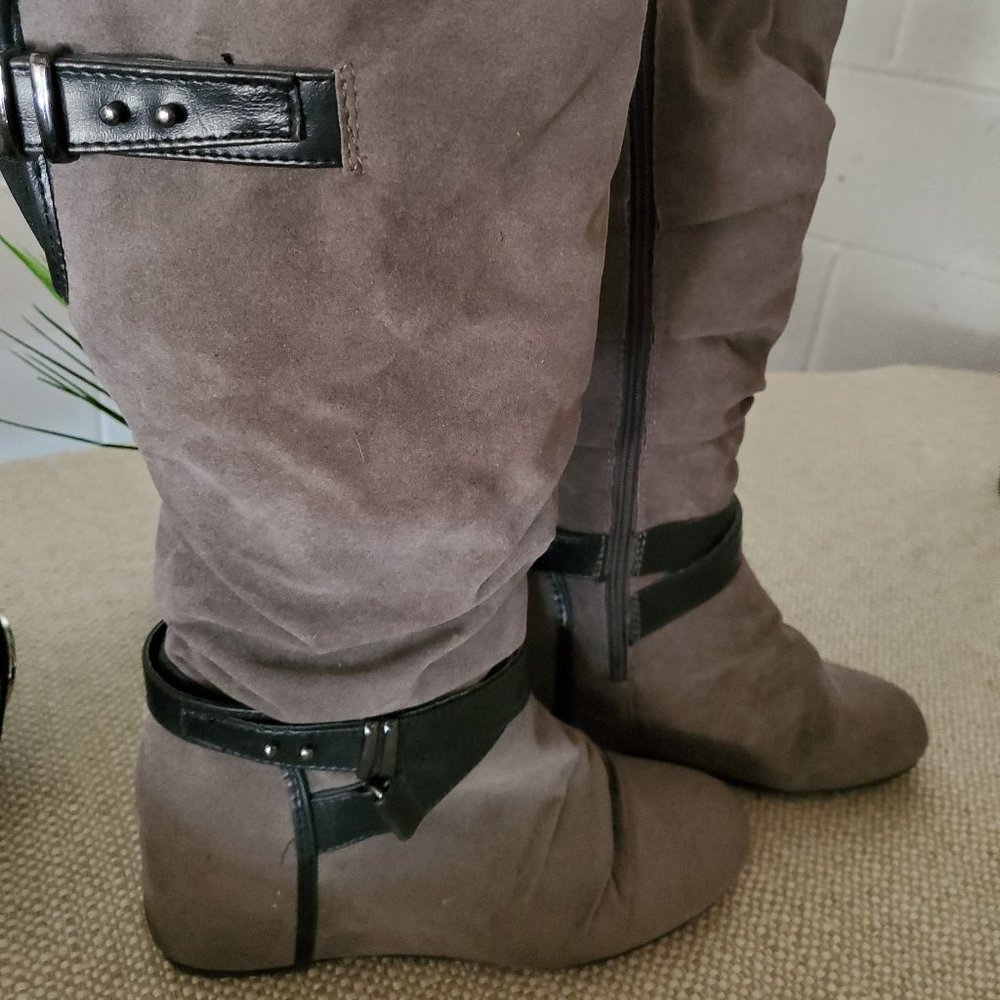 Aldo Charcoal Grey Suede Boot w/ Black Leather 8.5